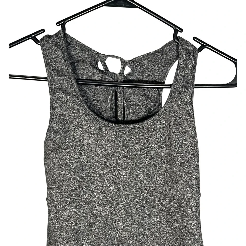 Lululemon Women's Gray Tie Back Workout‎ Tank Top Small
